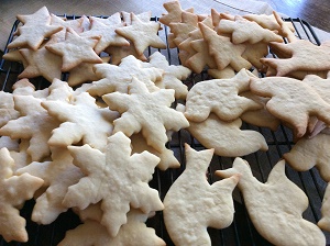 baked holiday cookies